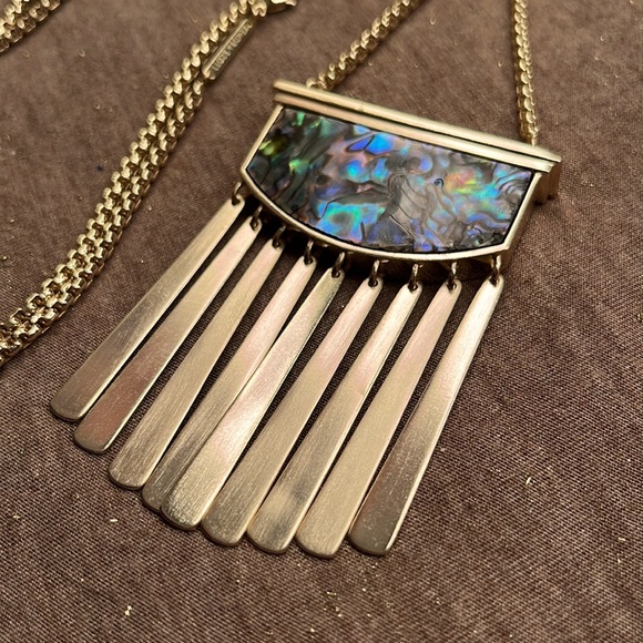 Kendra Scott Ellen Necklace Abalone Shell - Picture 5 of 9